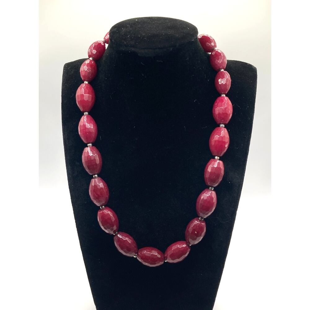 White House Black Market Dyed Red Jade Gold Accent Necklace 16" READ